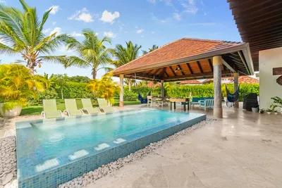 Punta Cana Cap Cana, Hermosa y Espaciosa Villa con Piscina